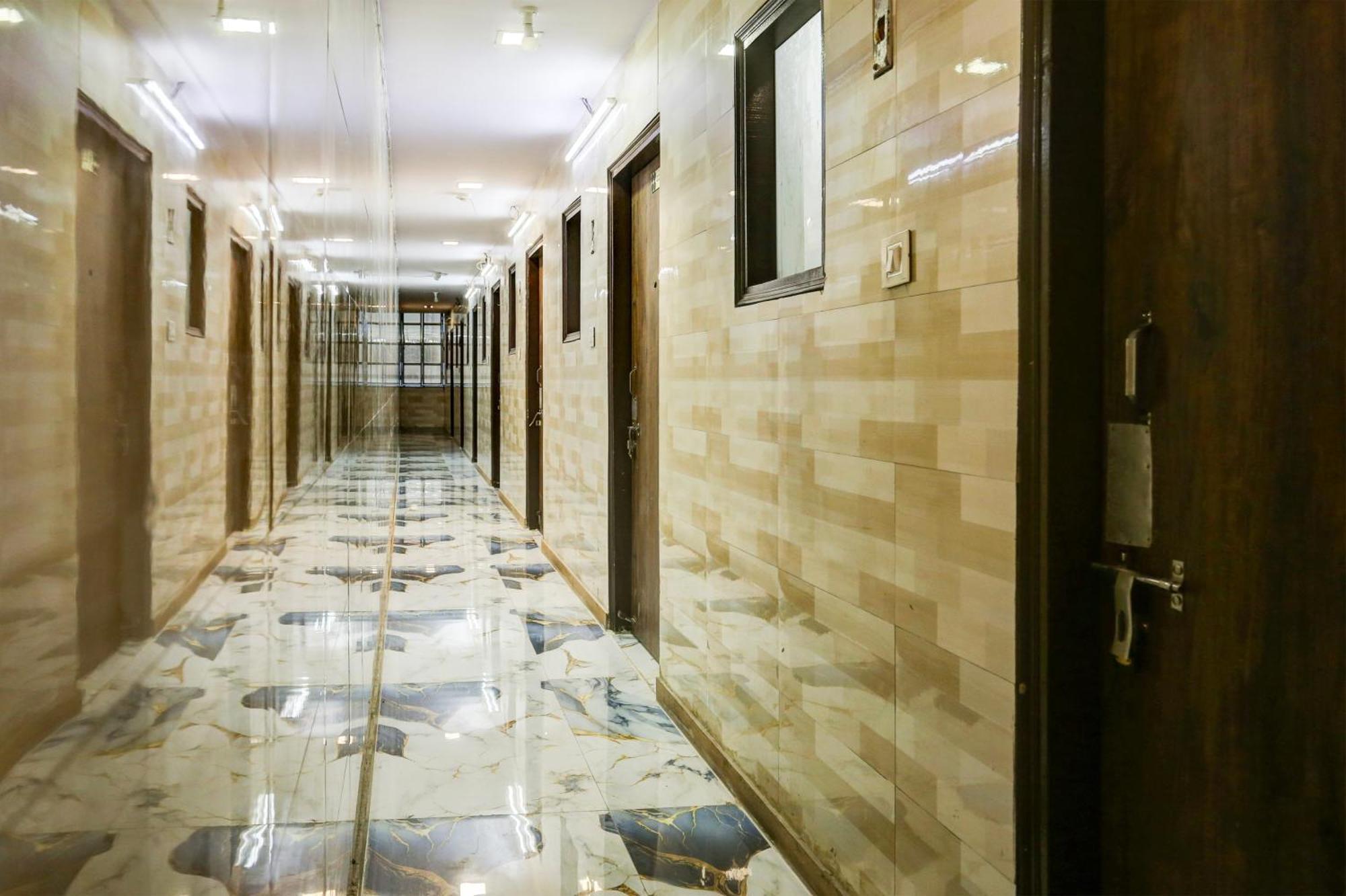 Hotel O Park View Delhi  Dış mekan fotoğraf
